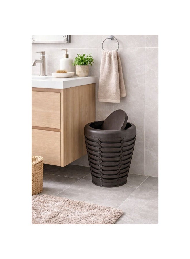 بريمانوفا سلة المهملات على شكل نخيل مع غطاء متأرجح يمكن وضعها في منزلك تحت المكتب أو غرفة النوم أو الحمام بسعة 7 لترات، لون بني - Image 5