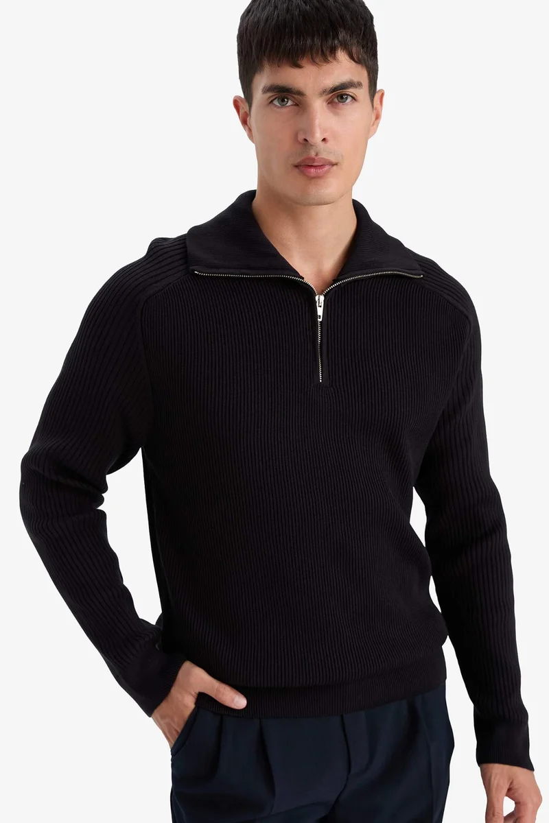 ديفاكتو Standard Fit Turtleneck Knitwear Pullover
