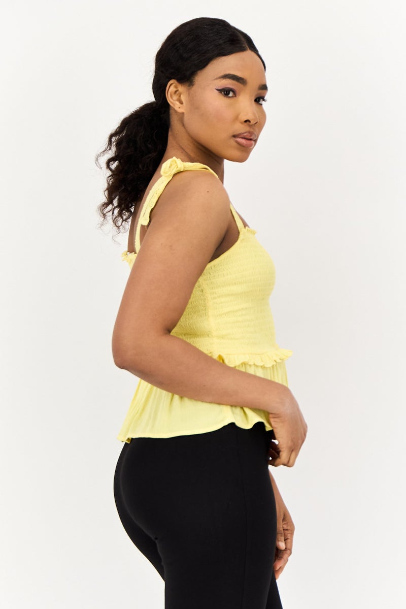 ONLY بلوزة نسائية بدون أكمام بتصميم مربع العنق، صفراء - Image 2