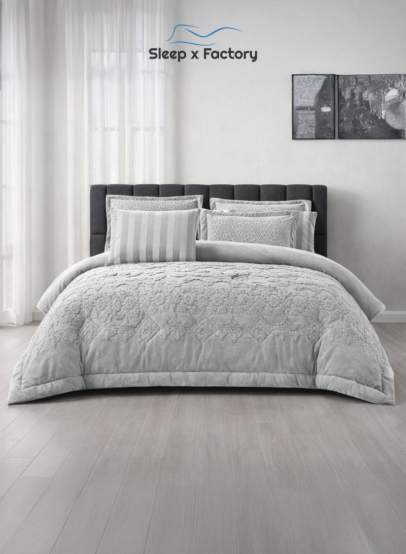 Sleep x Factory Evelyn 6-Piece Winter Velvet Comforter Set – King 240×260 cm - Image 1