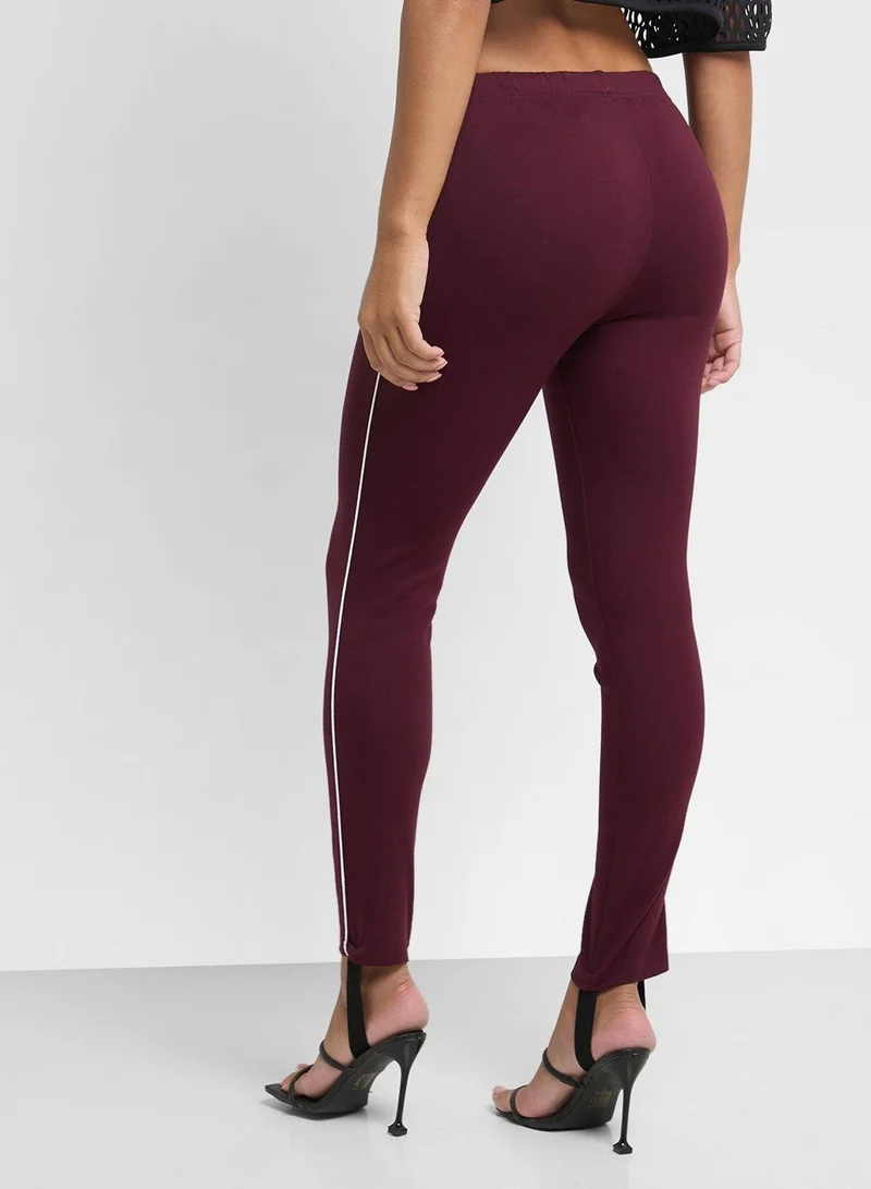 Ginger Velvet Piping Stirrup Jeggings