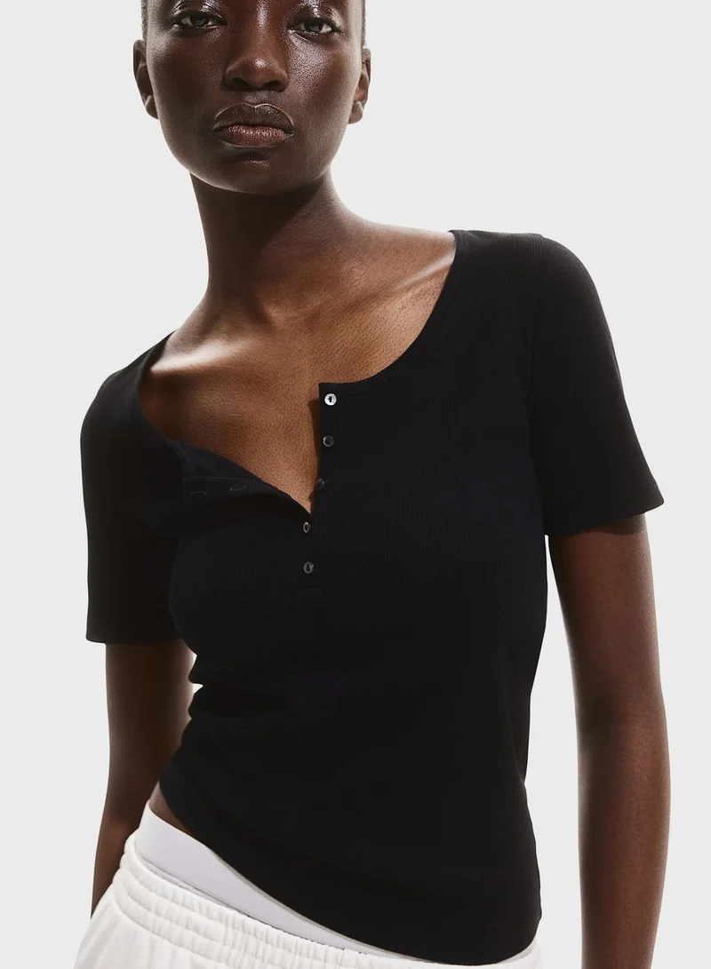 H&M Crew Neck Ribbed Top
