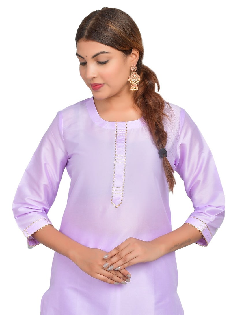 ريارا كورتي لافندر للسيدات مع طقم بنطلونات 3/4 كم كورتا بانت طقم حرير فني (تفتا سادة) مقاس XXL  - Image 3