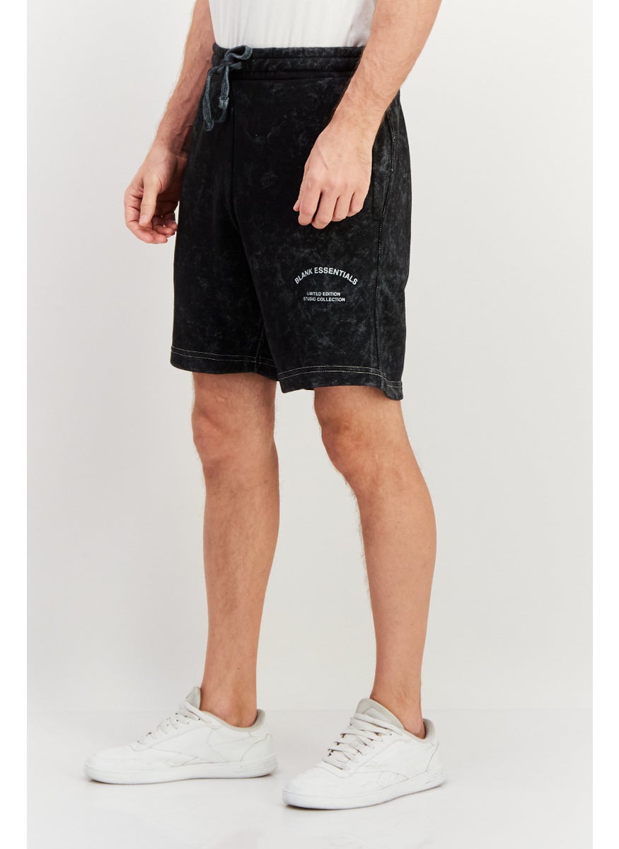 Men Brand Logo Basic Shorts, Black - pzsku/ZF2027387D9E87A2C49CDZ/45/_/1737642115/e9804a50-4d0d-4ed0-9c7f-919eeec3c73a