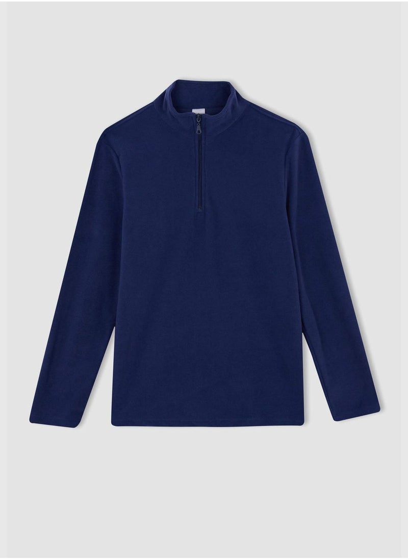 DeFacto - Man Regular Fit Stand Up Collar Long Sleeve Knitted Sweat Shirt - Image 1