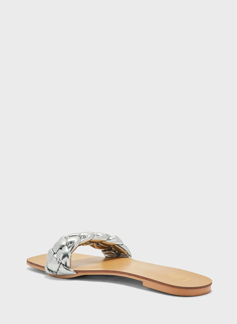 ايلا Plaited Square Toe Flat Sandal