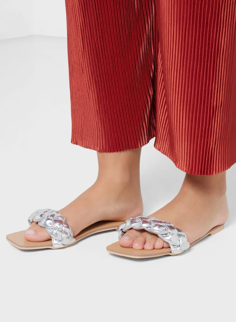 ايلا Plaited Square Toe Flat Sandal