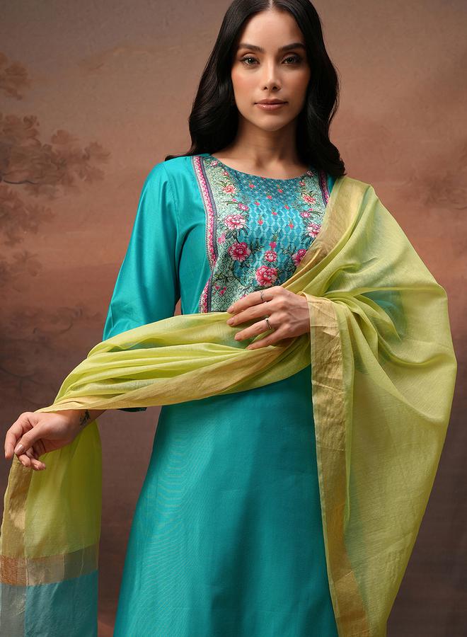 فيشود طقم كورتا نسائي أزرق مطبوع بالزهور - Image 1