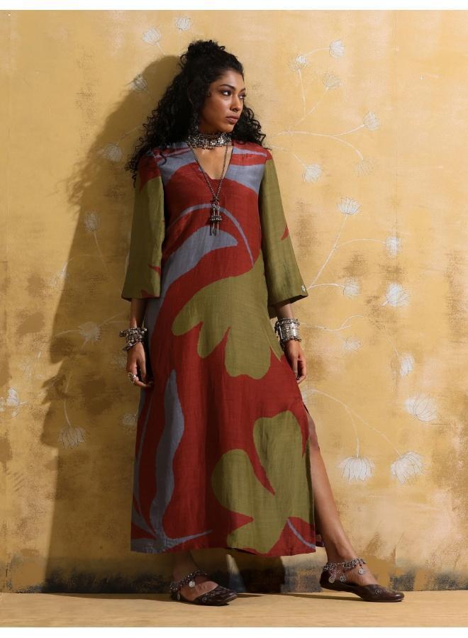 trueBrowns Rust Red Green Floral Print Muslin Silk Straight Maxi Dress - Image 1