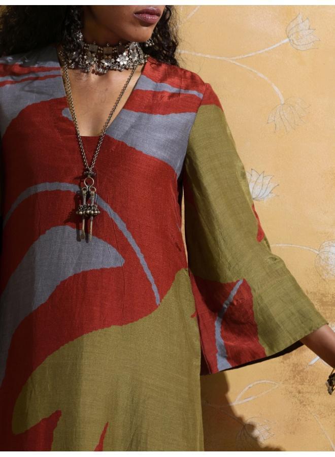 trueBrowns Rust Red Green Floral Print Muslin Silk Straight Maxi Dress - Image 5