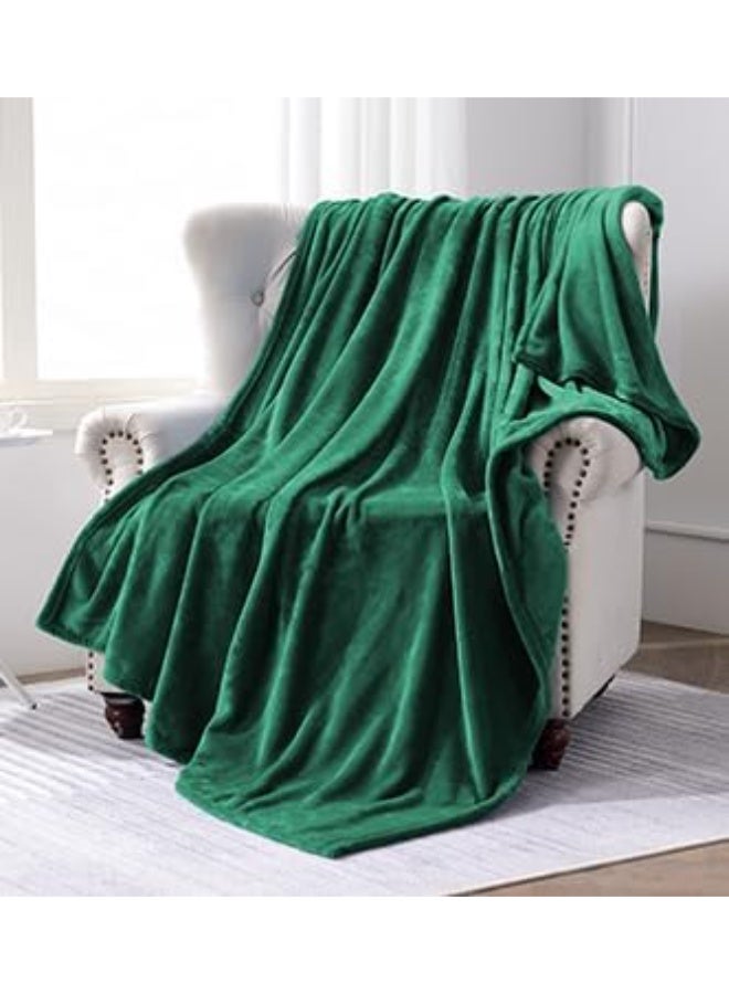 SOCHOW Flannel Fleece Blanket Throw Size, All Season Lightweight Super Soft Cozy Blanket for Bed or Couch, Green, 50x60 inches - Image 1