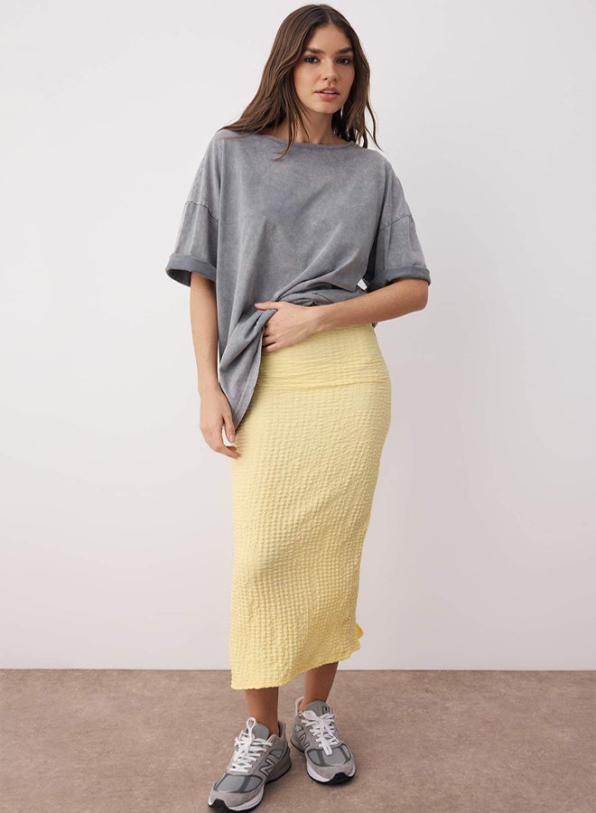 trendyol Yellow Textured Slit Midi Stretchy Knitted Skirt - Image 1