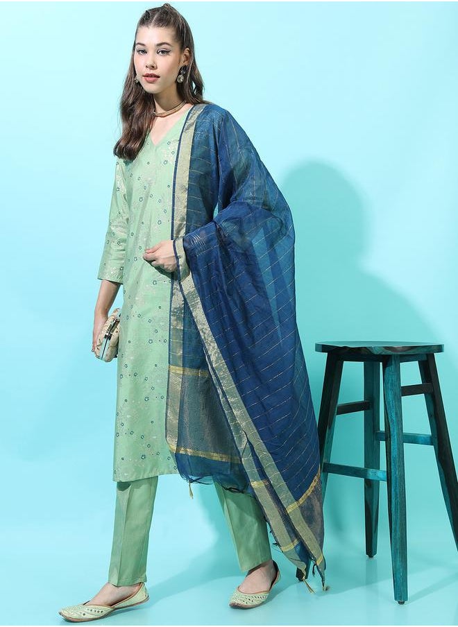 Vishudh Women Green Floral Kurta Set with Dupatta by Styli  - Image 2