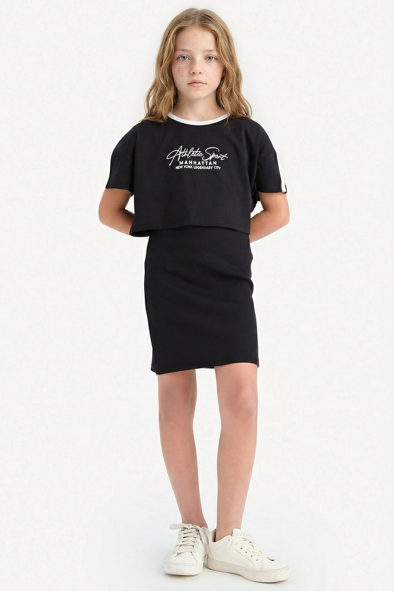 ديفاكتو فستان بناتي مضلع نص كم - Image 3