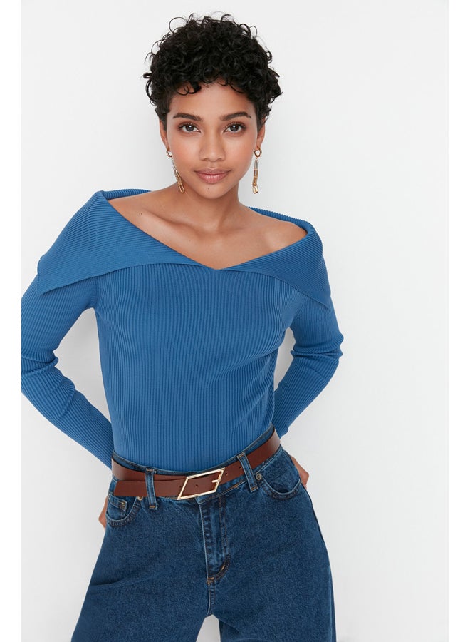 trendyol Slim Fit Sweater  - Image 1
