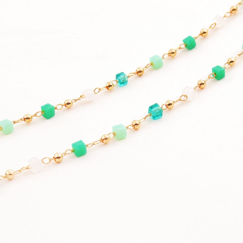 FUTIMELY Bohemia Green Beaded Beads Choker Necklace for Women,Simple Fresh Green Beaded Square Round Bead Choker Necklace Fashion Jewelry (Gold) - Image 3