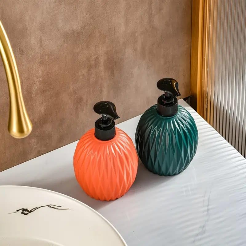 Puno Liquid Soap Dispenser Bottle for Bathroom & Kitchen (Pack of 2) | Refillable Hand Wash Dispenser with Pump | Stylish Matte Finish Lotion Bottle for Countertops (Multiple Colors) - Image 5