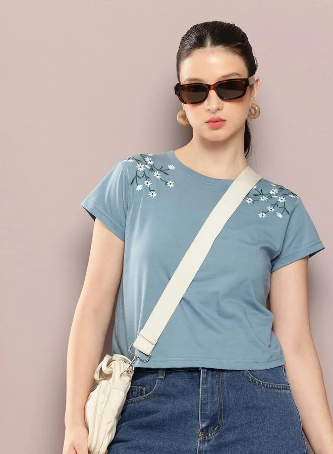 Dillinger Women Embroidery Crew Neck Crop T-Shirt