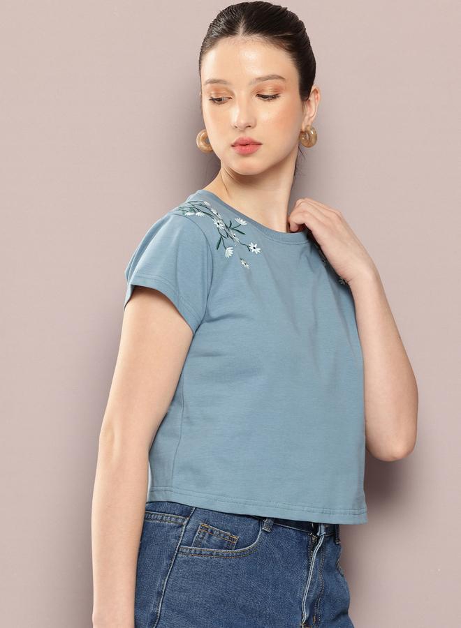 Dillinger Women Embroidery Crew Neck Crop T-Shirt - Image 3