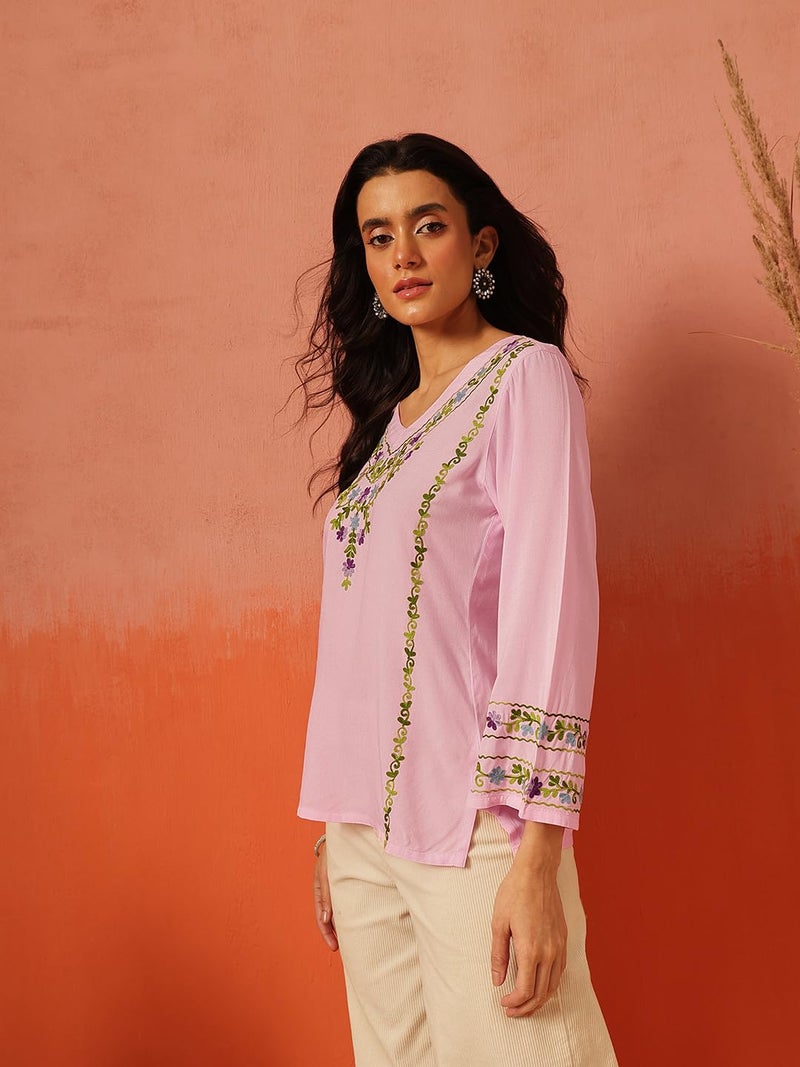 QAZMI Women's Amina Kashmiri Embroidered V-Neck Short Kurti_XS Light Pink - Image 3