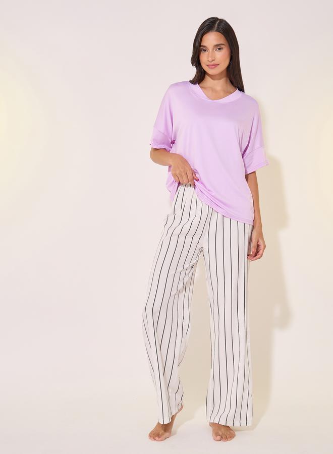 تايك تو طقم بيجامة مخطط وتيشيرت بياقة على شكل حرف - Image 1