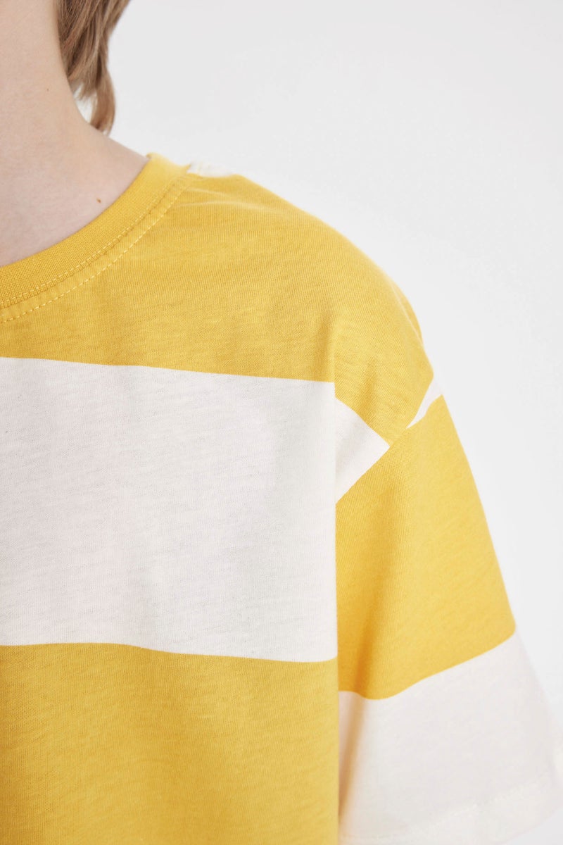 ديفاكتو تيشيرت مخطط اولادي قصة عادية وياقة مستديرة - Image 5