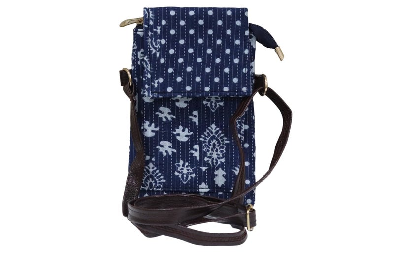 SHIVKARI Women's Ladies Traditional Ikkat Cotton 5 Pieces Combo Bag (Blue & White) - Image 3