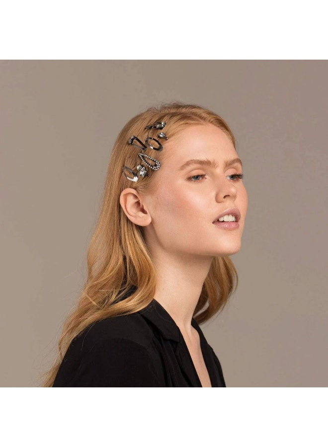 Kitsch Small stackable hair clips from Kitsch, hair clips. 7 pieces in hematite color - Image 3
