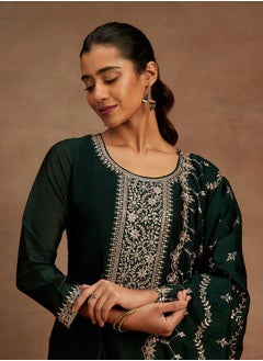Libas Embroidered Kurta and Mid Rise Trouser with Dupatta Set by Styli  - Image 4
