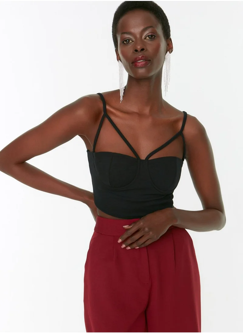 trendyol Strappy Crop Top