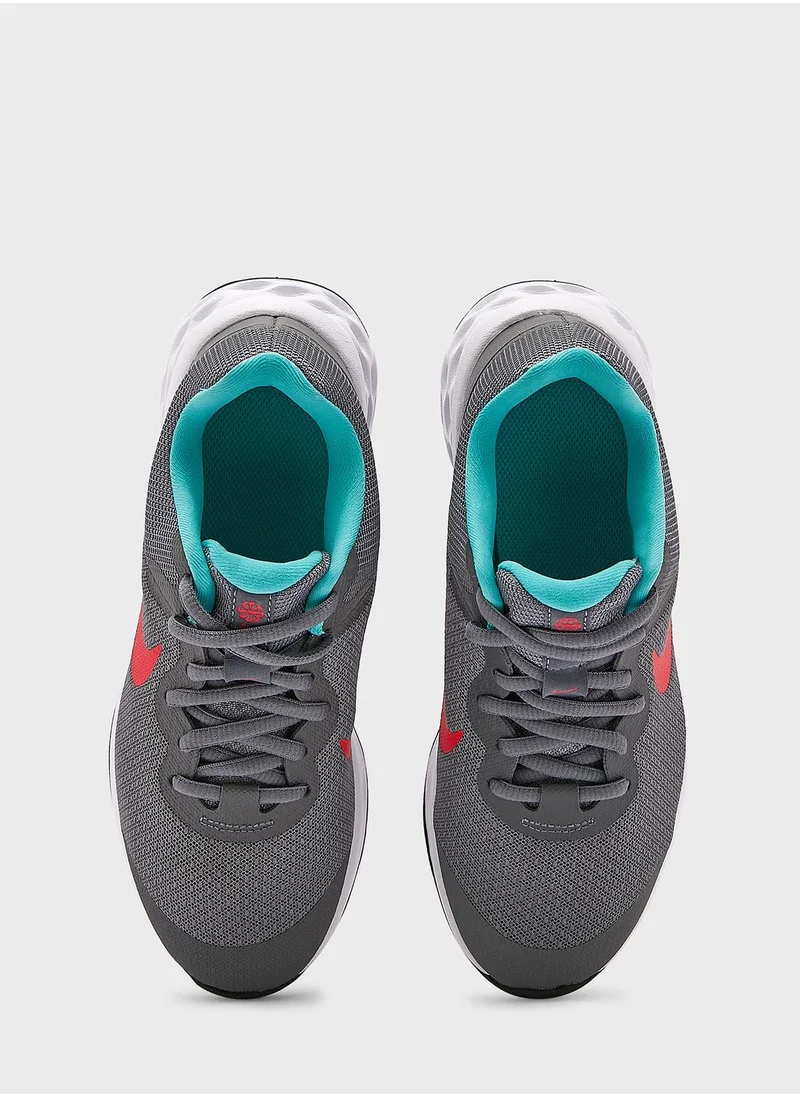 Nike Youth Revolution 6