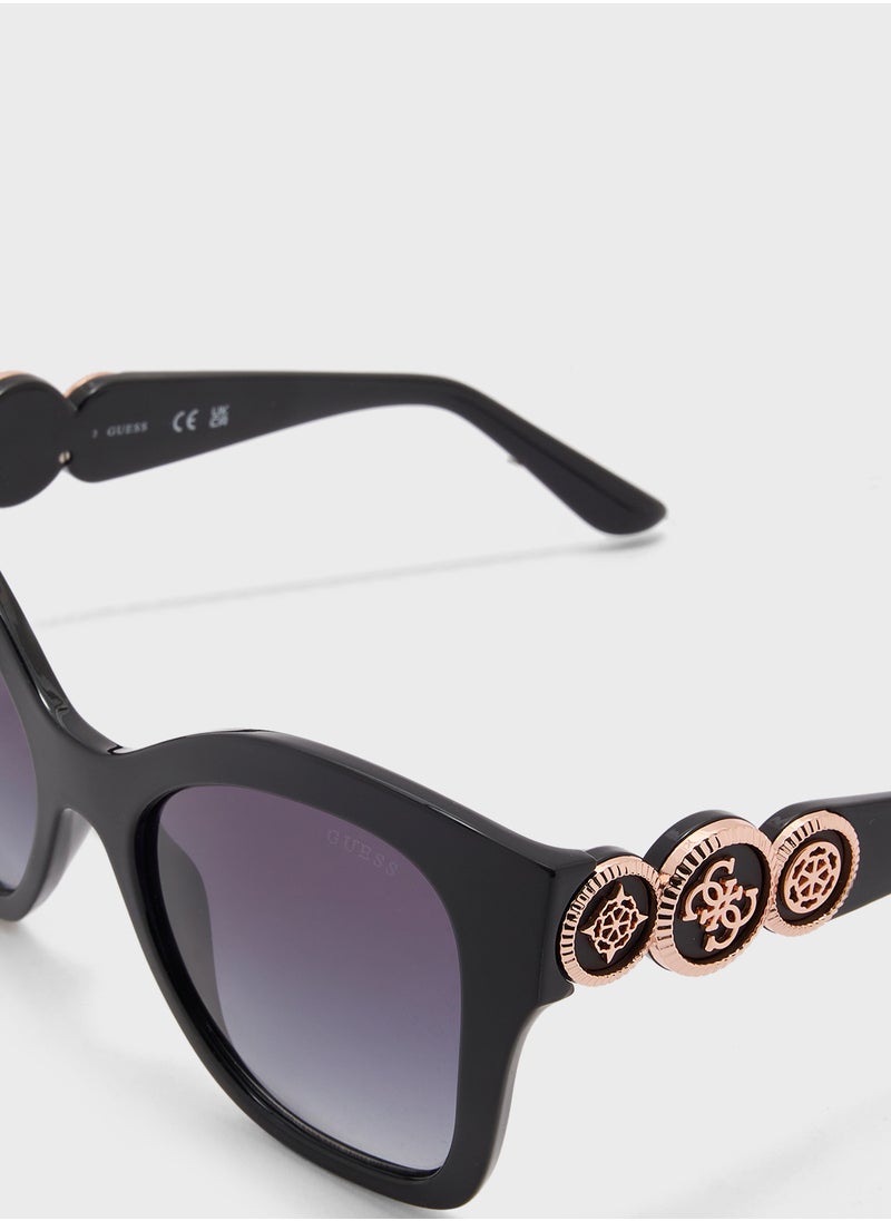 GUESS Oversized Sunglasses  - Image 4