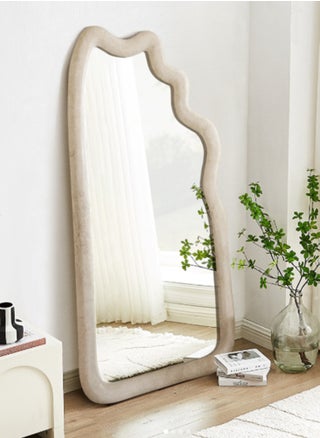Long mirrors with a luxurious wavy frame - pzsku/ZF2296BE318AD1F0DF6A9Z/45/_/1732031239/cc545366-14ce-4901-9956-9f65e55ab424