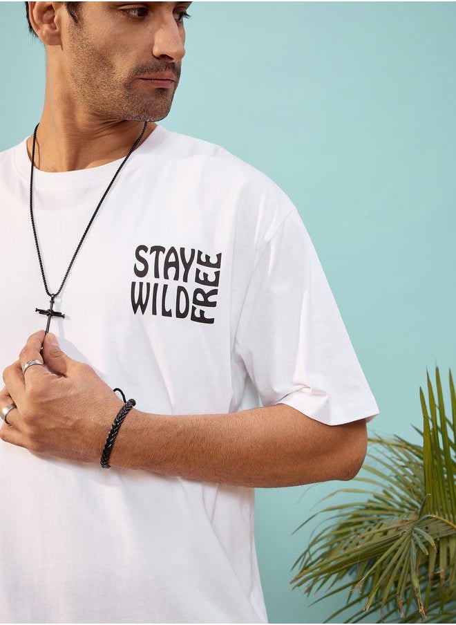 تي شيرت كبير الحجم بطبعة جرافيكية مجانية من Stay Wild - pzsku/ZF22AD495F105E2EFD53BZ/45/_/1730198209/bdef87f8-9439-414f-8799-2516cad7d558