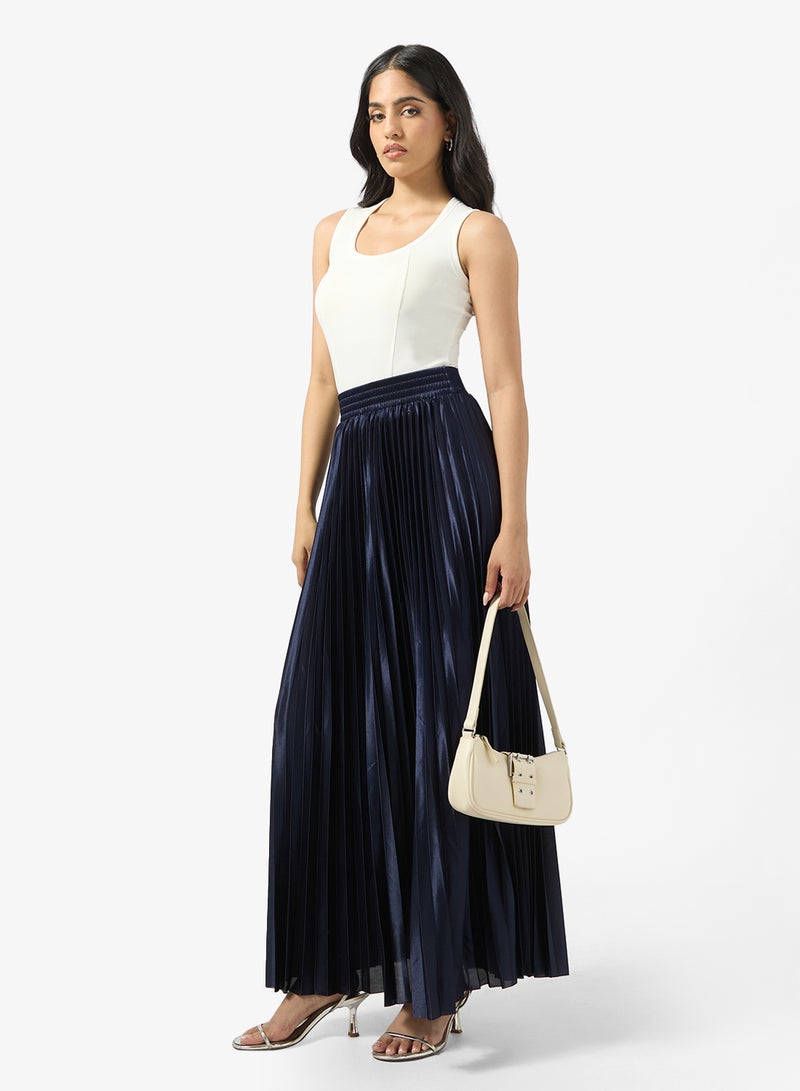 Ginger Metallic Pleated Skirt - Image 2