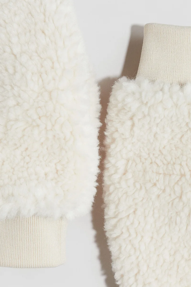 اتش اند ام قفازات زغبيه