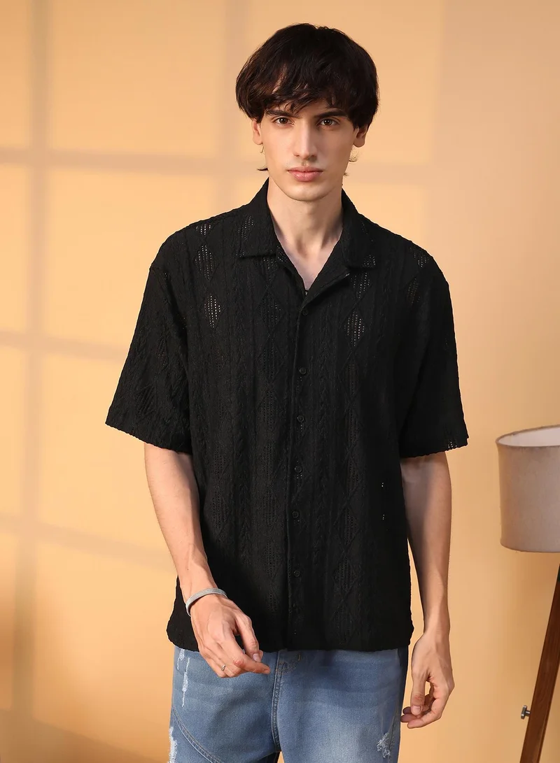 Campus Sutra Campus Sutra Men's Onyx Black Argyle-Textured Oversized Shirt For Casual Wear | Cuban Collar | Short Sleeve | Button Closure | Oversized Shirt Crafted With Comfort Fit For Everyday Wear
