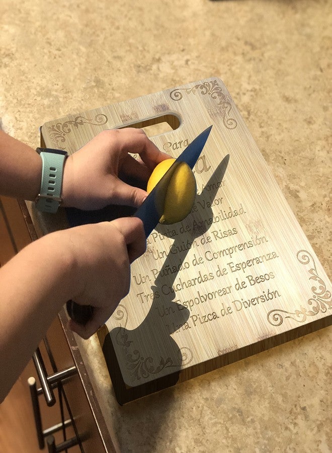 هات شارك لوح تقطيع من الخيزران محفور بالليزر، مكتوب عليه "Receta Para Mama" (وصفة للأم) - هدية مثالية له، لها، للأولاد، للبنات، للزوج، للزوجة، لهم، للرجال، للنساء، وللأطفال - Image 5