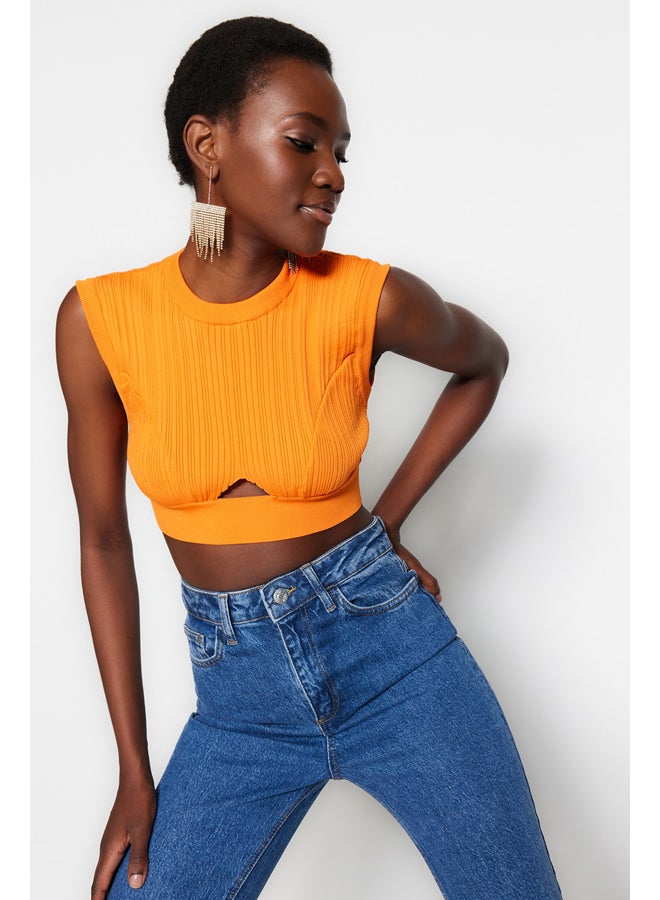 trendyol Crop Knitwear Blouse with Window/Cut Out Detail TPRSS23BZ00058 - Image 2