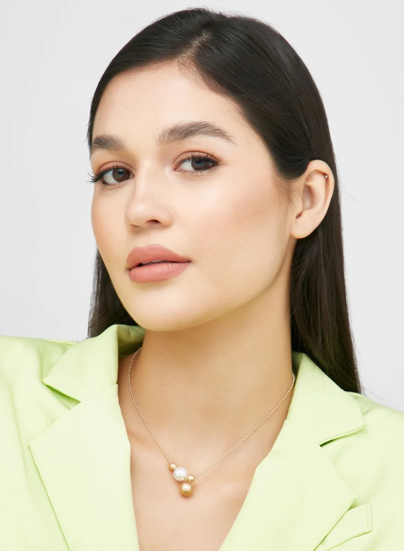 ELLA Pearl Pendant Necklace