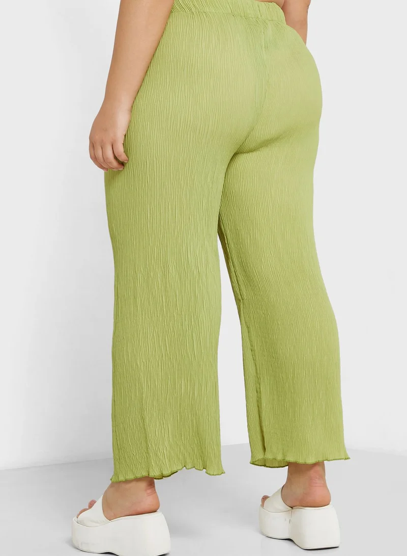 Ginger Plus Textured Detail Wide Leg Pants