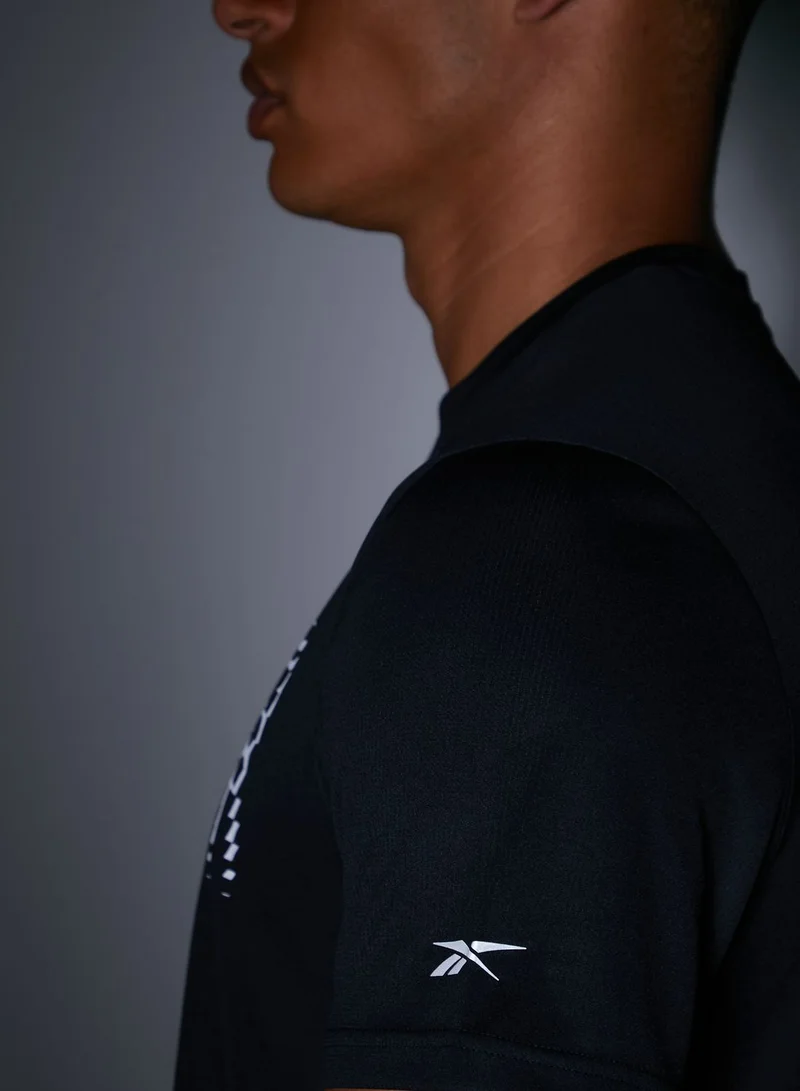 Reebok Run Essential Graphic T-Shirt