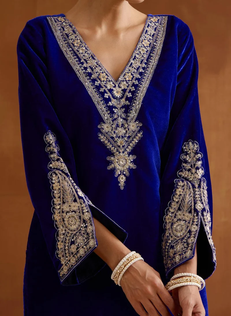 ISHIN Women's Blue Velvet Embroidered Tunic Full Length Palazzo Straight Fit Kurta Set