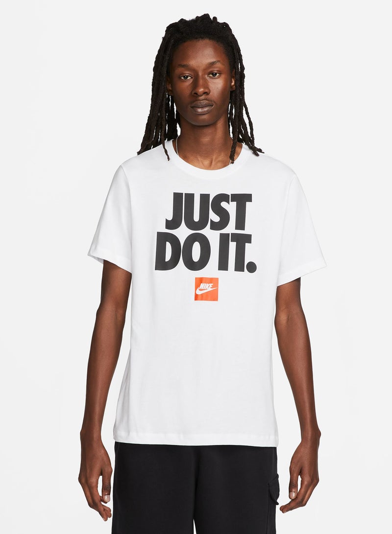 Nike SPORTSWEAR TEE FRAN JDI VERBIAGE - Image 1
