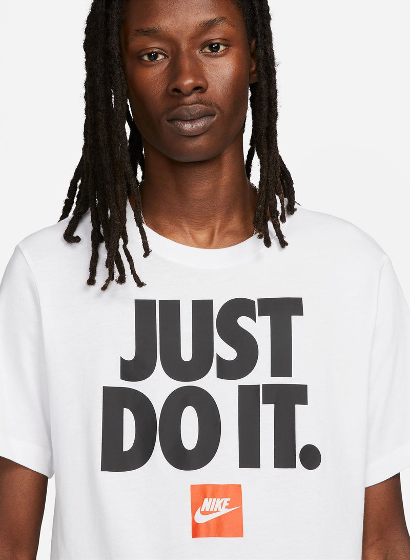 Nike SPORTSWEAR TEE FRAN JDI VERBIAGE - Image 2