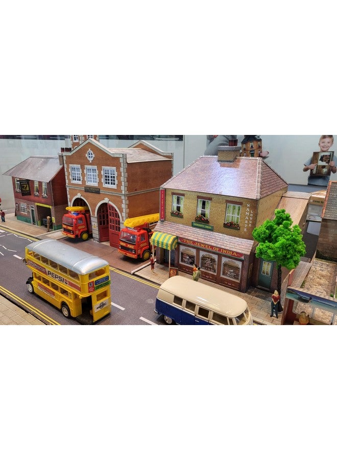 The CityBuilder Indian Restaurant Model Making Kit 1:43 Scale (7mm) O Gauge - Image 4