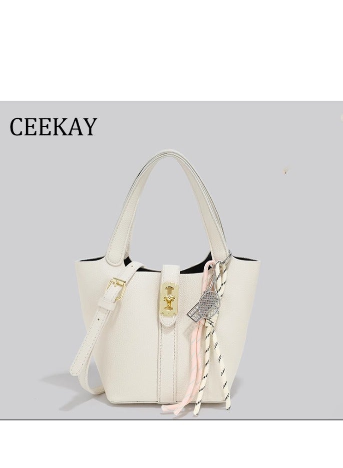 CEEKAY Versatile Chain Niche High-End Crossbody Bag - Image 1