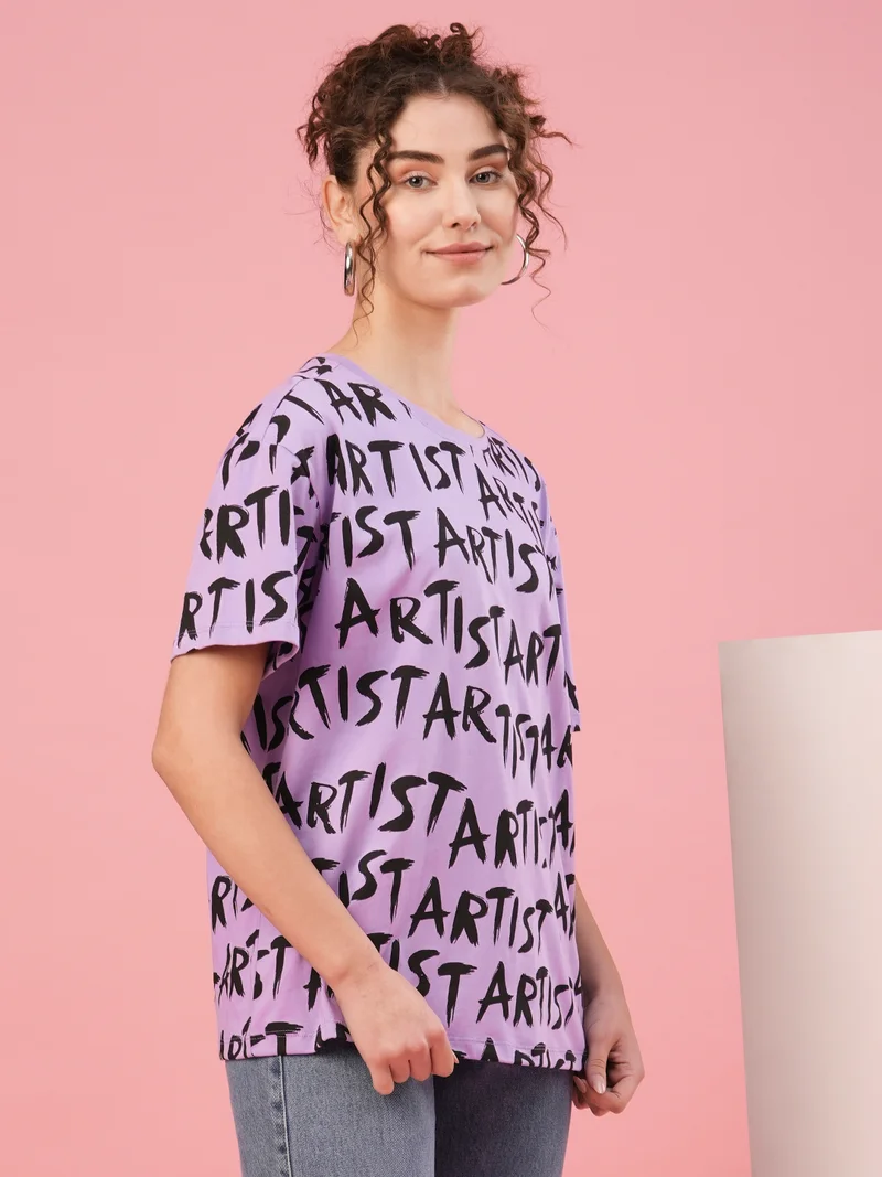 جلو باص تيشيرت قطن نسائي بطبعة حروف بستايل بوكسي