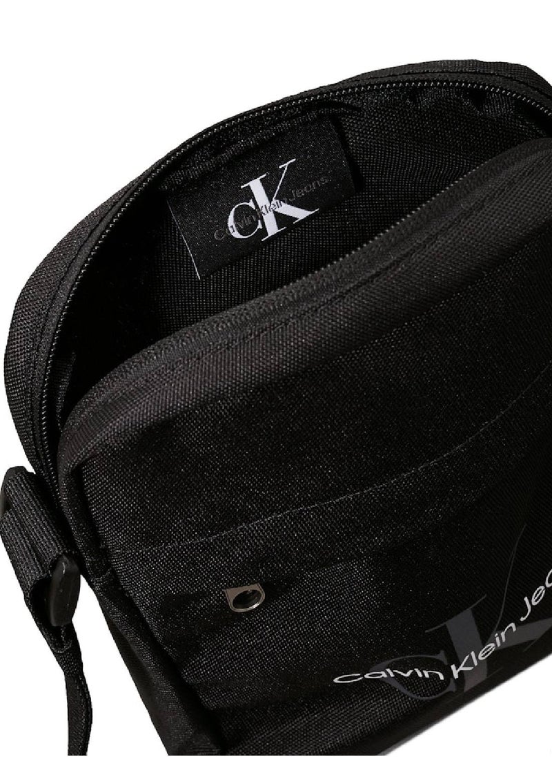 Calvin Klein Jeans Men's Crossbody Bag, Black - Recycled Polyester  - Image 3