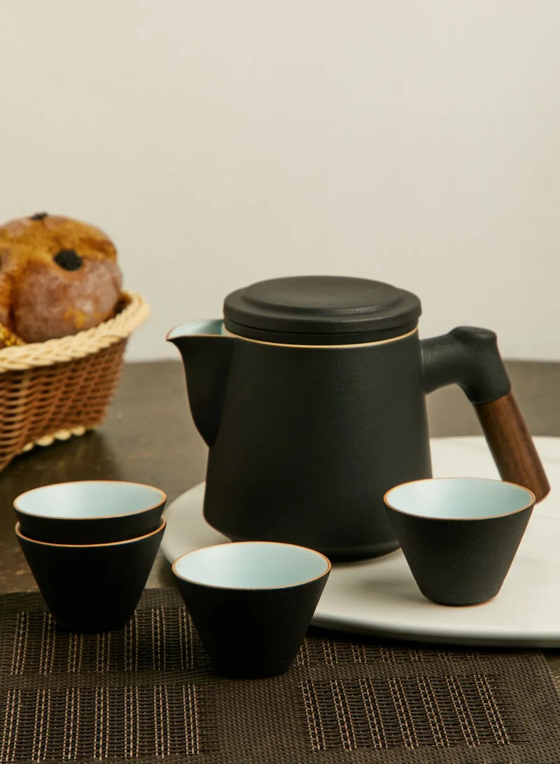 Noire Edit Black Tea Cup Set